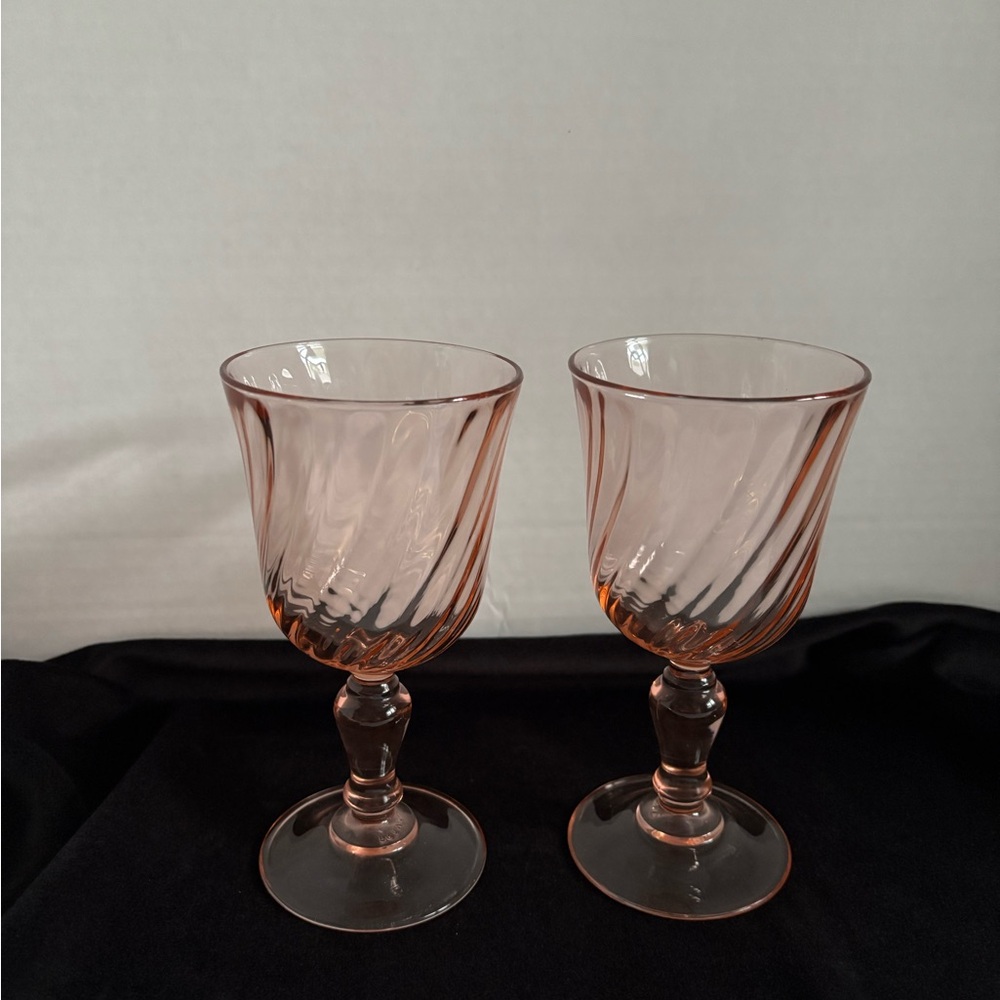 VTG Rosaline Pink Swirl Optic Wine Glasses France 5.75” Cristal D’Arques